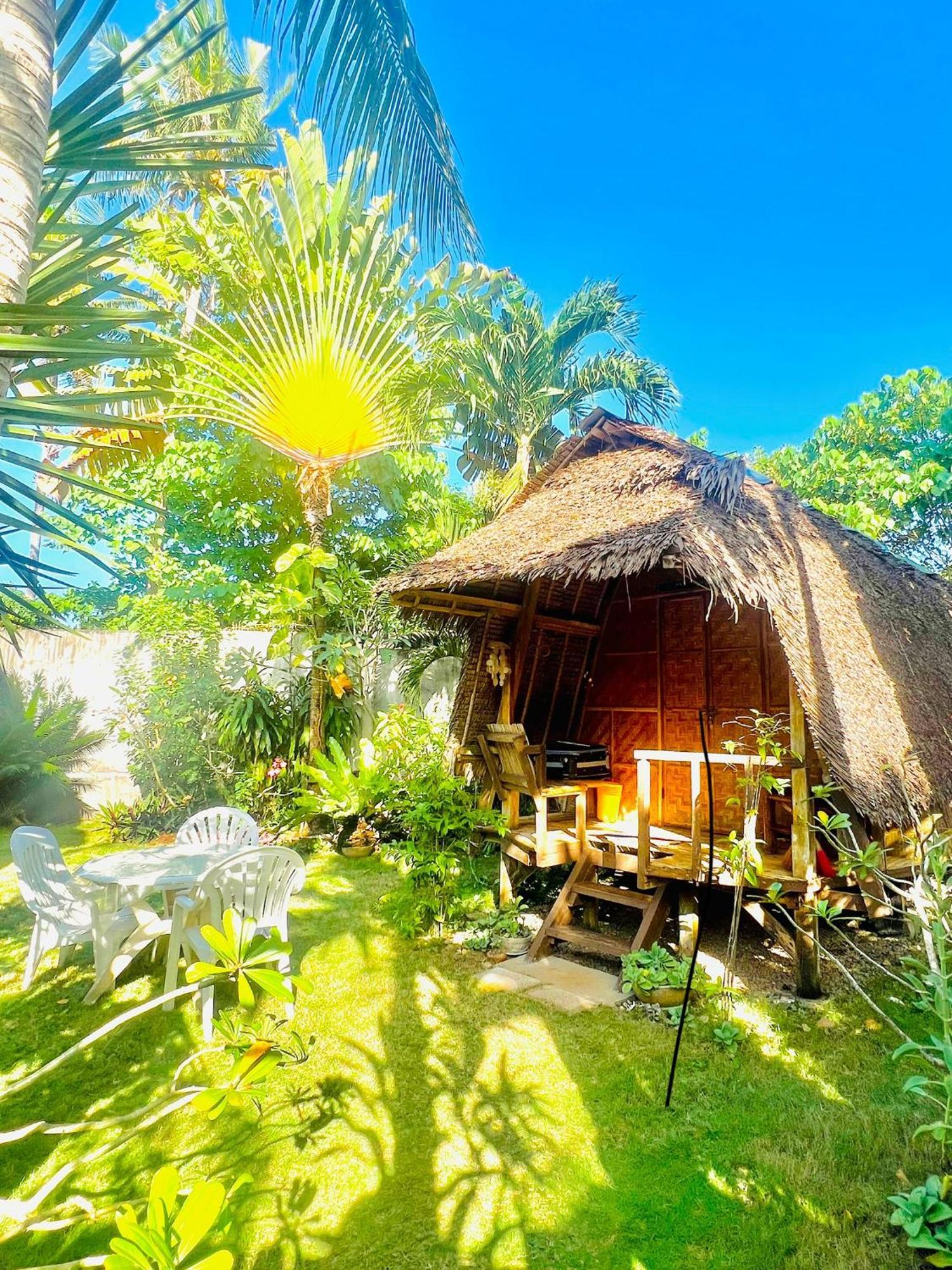 Boholala Hostel بنغلاو المظهر الخارجي الصورة