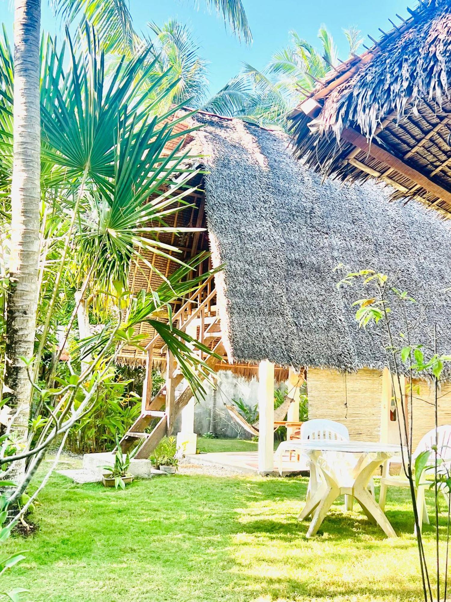 Boholala Hostel بنغلاو المظهر الخارجي الصورة