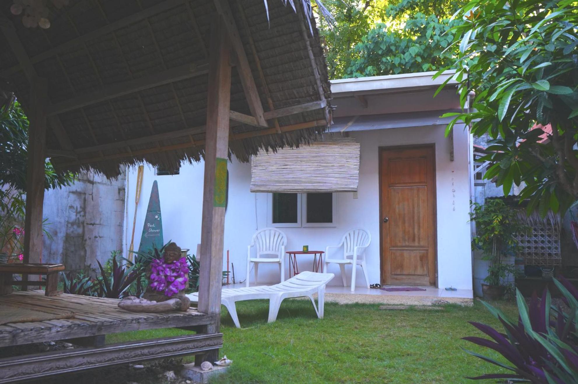 Boholala Hostel بنغلاو المظهر الخارجي الصورة